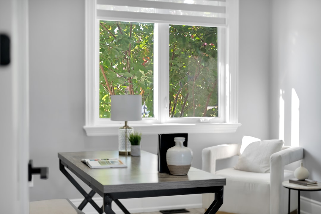 Photo d'illustration autour d'une lampe de bureau